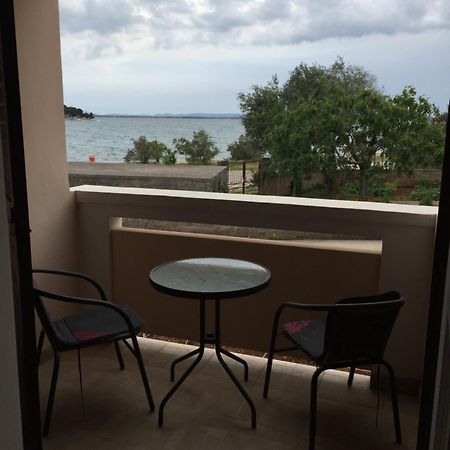 Guest House Punta Grzan بيتريتْشاني الغرفة الصورة