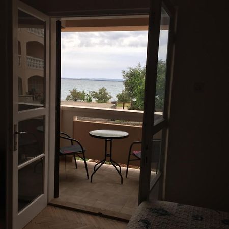 Guest House Punta Grzan بيتريتْشاني الغرفة الصورة