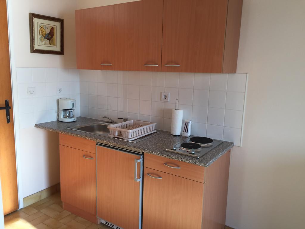 Guest House Punta Grzan بيتريتْشاني الغرفة الصورة